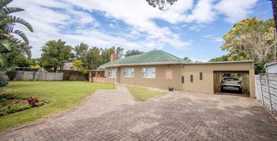 4 Bedroom Property for Sale in Beacon Bay Eastern Cape